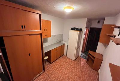 Garsonieră decomandată în Complex Studențesc