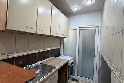 Garsonieră decomandată în Tei