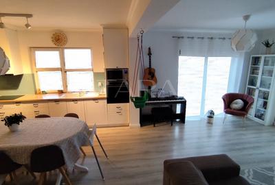 Duplex cu 5 camere cu Canalizare în Florești - 1