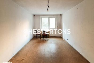 Apartament cu 3 camere semidecomandat în Central