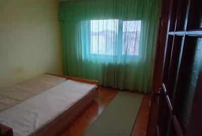 Apartament cu 3 camere decomandat în Lunei - 2