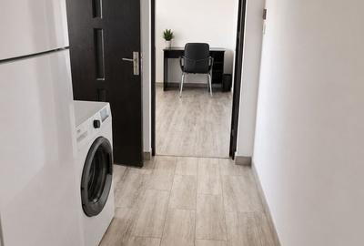 Garsonieră decomandată, mobilată în Girocului