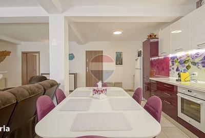 Apartament cu 4 camere decomandat în Clăbucet