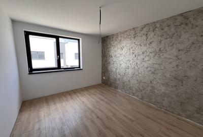 Casă cu 4 camere cu Teren 200 Mp în Micești - 6