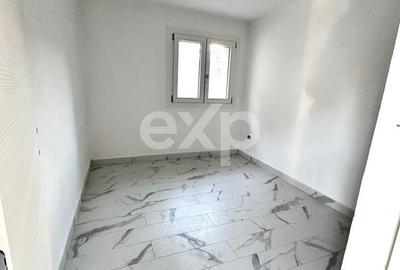 Apartament cu 2 camere în Micro 8