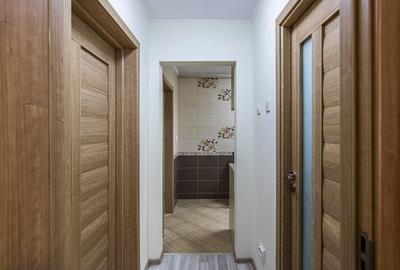 Apartament cu 2 camere decomandat, mobilat în Sud