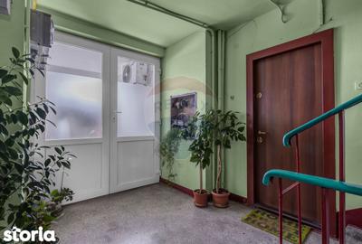 Apartament cu 2 camere decomandat în Romanilor - 8