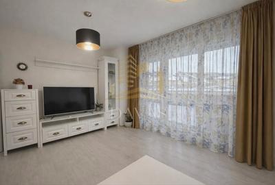 Apartament cu 2 camere semidecomandat, mobilat în Andrei Mureșanu