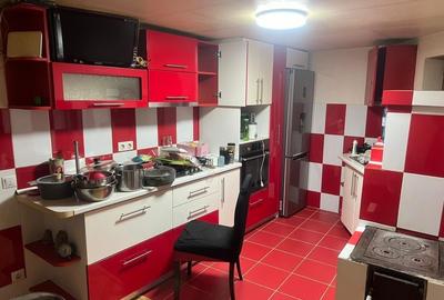 Casă cu 3 camere în Pietrari - 4