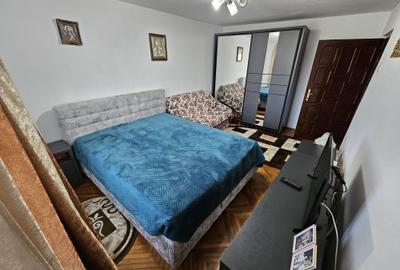 Casă cu 4 camere decomandat în Vlăduleni - 8