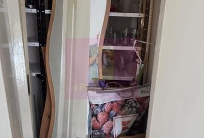Apartament cu 3 camere semidecomandat în Nord