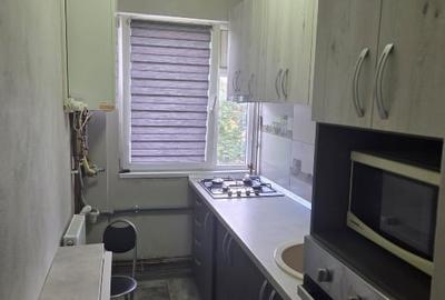 Apartament cu 2 camere semidecomandat, mobilat în Aurel Vlaicu - 2