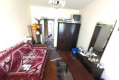 Apartament cu 3 camere semidecomandat în Cetate - 3