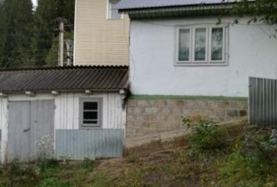 Casă cu 4 camere cu Teren 460 Mp în Soveja - 1