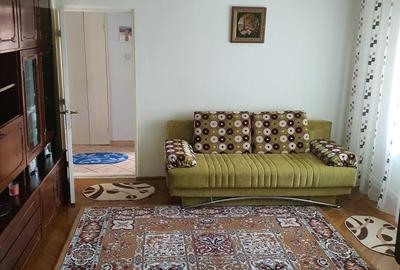 Apartament cu 3 camere semidecomandat în Central - 2