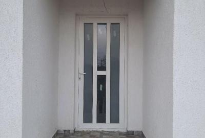Casă cu 4 camere cu Teren 490 Mp în Săbăreni
