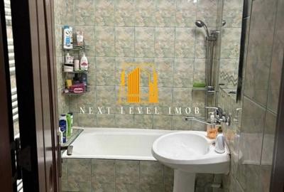Apartament cu 3 camere decomandat în Găvana