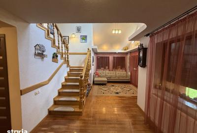 Casă cu 4 camere cu Teren 1700 Mp în Central - 16