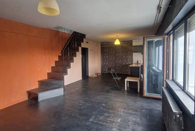 Apartament cu 3 camere în Păcii