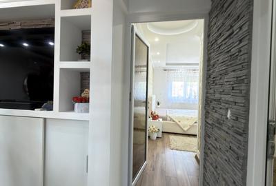 Apartament cu 2 camere decomandat, mobilat în Buziaș - 12