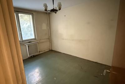 Apartament cu 3 camere semidecomandat în Colentina - 2