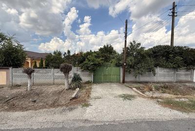 Casă cu 3 camere în Pârșcoveni - 2