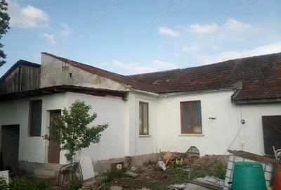 Casă cu 3 camere în Ineu - 1