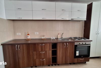 Apartament cu 2 camere decomandat în Fundeni