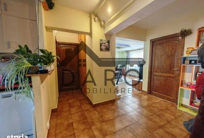 Apartament cu 3 camere în Unirii
