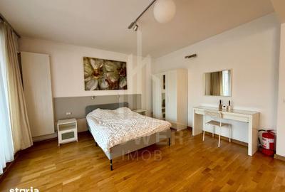 Casă cu 8 camere cu Teren 319 Mp în Ștrand