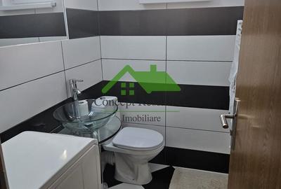 Apartament cu 3 camere decomandat în Traian - 2