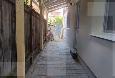 Apartament cu 3 camere în Central - 2