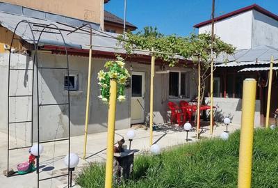 Casă cu 3 camere cu Teren 215 Mp în Rahova
