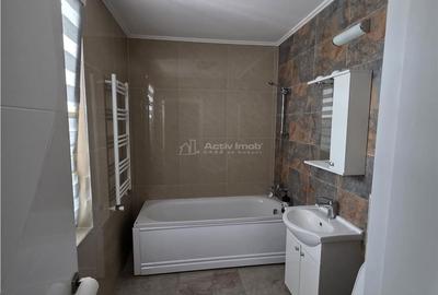Casă cu 5 camere cu Teren 85 Mp în Central - 2
