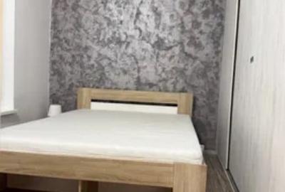 Apartament cu 2 camere semidecomandat în P-ța Romană