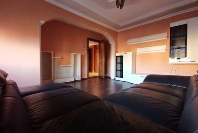 Apartament cu 2 camere decomandat în Central - 1