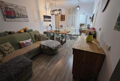 Apartament cu 3 camere decomandat în Central - 1