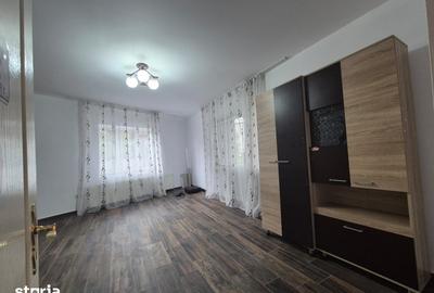 Casă cu 3 camere cu Teren 400 Mp în Central