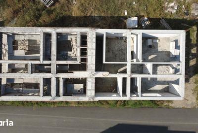 Casă cu 4 camere cu Teren 250 Mp în Central