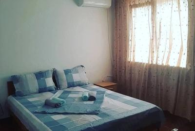 Casă cu Teren 100 Mp în Central