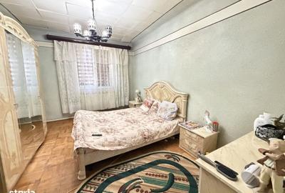 Apartament cu 3 camere decomandat în Ștefănești
