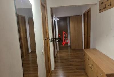 Apartament cu 3 camere decomandat, mobilat în Dristor
