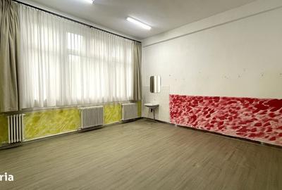 Spațiu comercial, de 27 mp, în Central