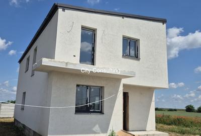 Casă cu 5 camere cu Teren 350 Mp în Tunari - 2