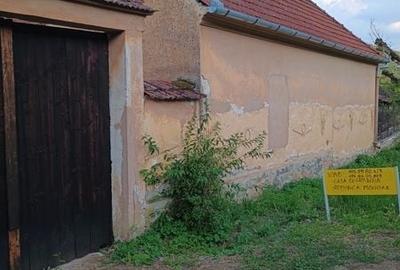 Casă cu 4 camere cu Teren 220 Mp în Corbești