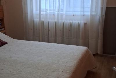 Apartament cu 4 camere decomandat în Pieții - 3