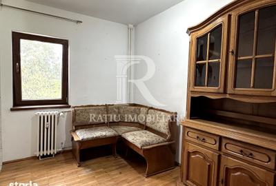 Apartament cu 3 camere decomandat în Cantemir
