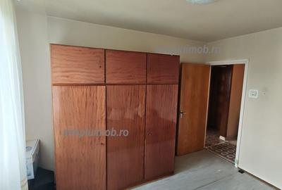 Apartament cu 2 camere decomandat în Titan