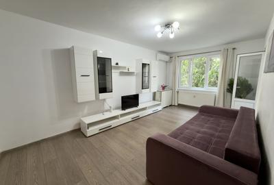 Apartament cu 3 camere decomandat, mobilat în Moșilor
