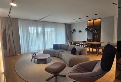 Apartament cu 3 camere decomandat, mobilat în Romană